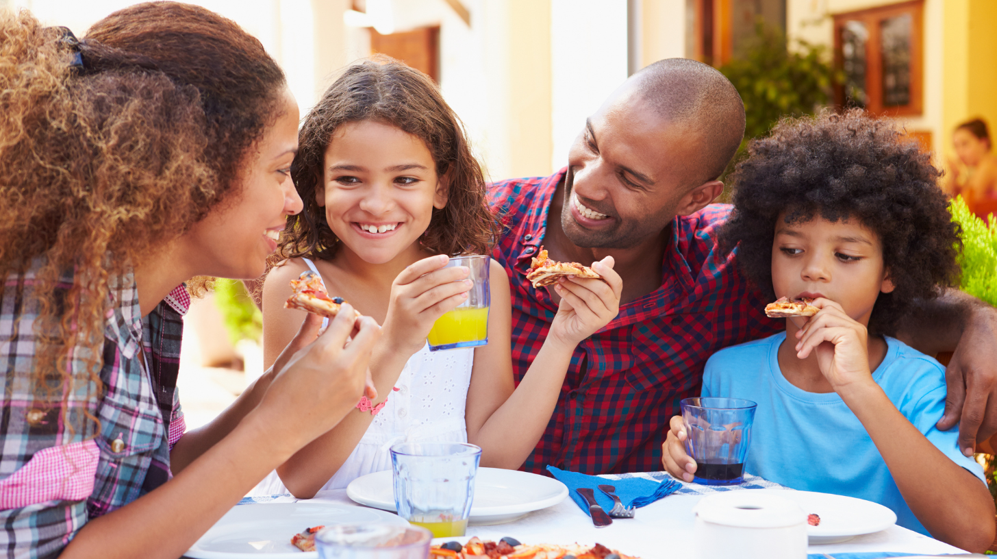 how to attract families to your restaurant